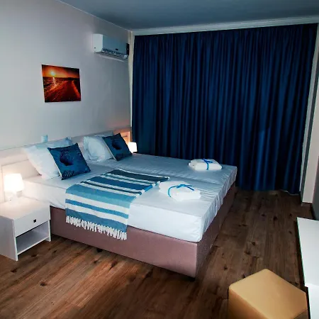 Zornitsa Апарт-отель 4*